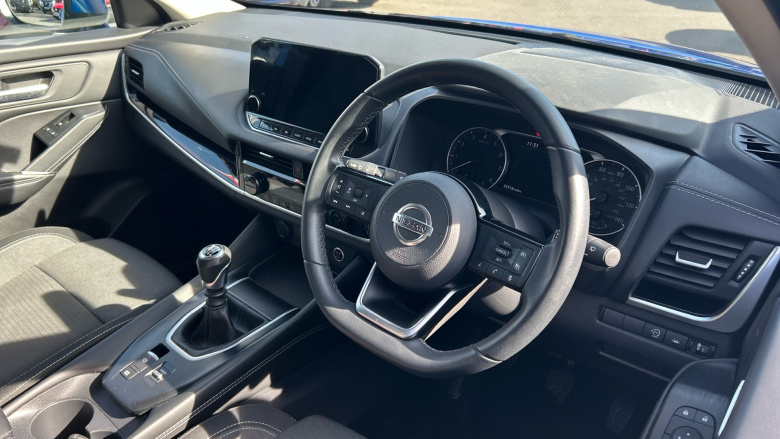 Nissan Qashqai 1.3 DiG-T MH N-Connecta 5dr Petrol Hatchback